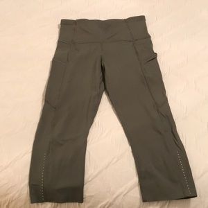 Lululemon green crop leggings